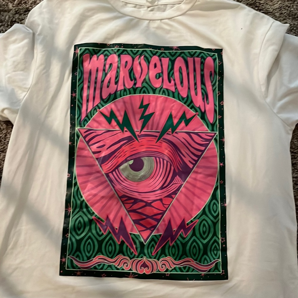 SHEIN teen girls tee worn once excellent condition super soft and cute